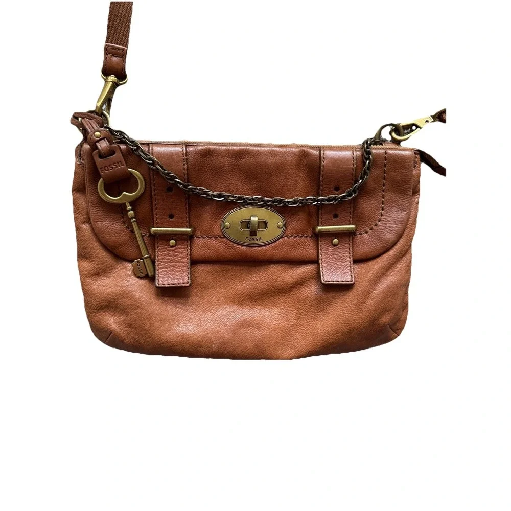 Fossil Issue 54 Brown‎ Leather Messenger Bag Crossbody Charm Satchel Chain Purse